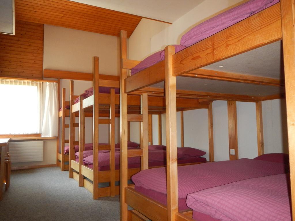 Mountain Lodge Urweider Innertkirchen Room photo